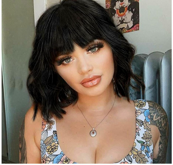 Wavy Short Red Wigs with Bangs for Women Bob Wig Shoulder Length for Fashion Curly Hair 150% Density Synthetic Heat Resistant Fiber for Daily Cosplay