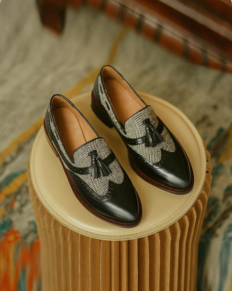 Retro Round Toe Tassel Loafers