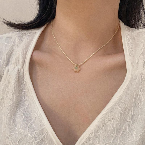 Beaded Daisy Cute Necklace