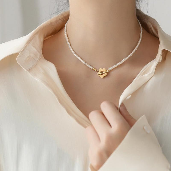 Natural Pearl Flower Choker Necklace