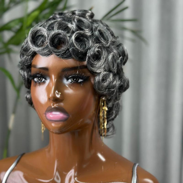 Short Pixie Cut Egg Wavy Curly Bomb Black Colorful Mommy Wig Pin Curls Brizalian Virgin Human Hair Cute Style Wigs For Black Woman Daily Party Use