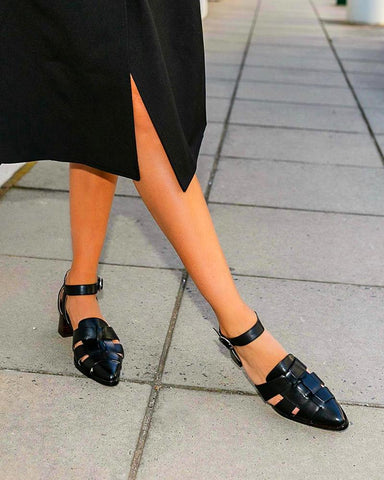 Pointed-toe Solid Color Weave Hollow-out Splicing Buckle High Heels