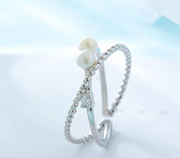 "No Ending" Sterling Silver Pearl Ring